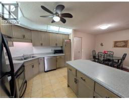 Dining room - 34 Dynasty Avenue Unit# 13, Stoney Creek, ON L8G5C7 Photo 8