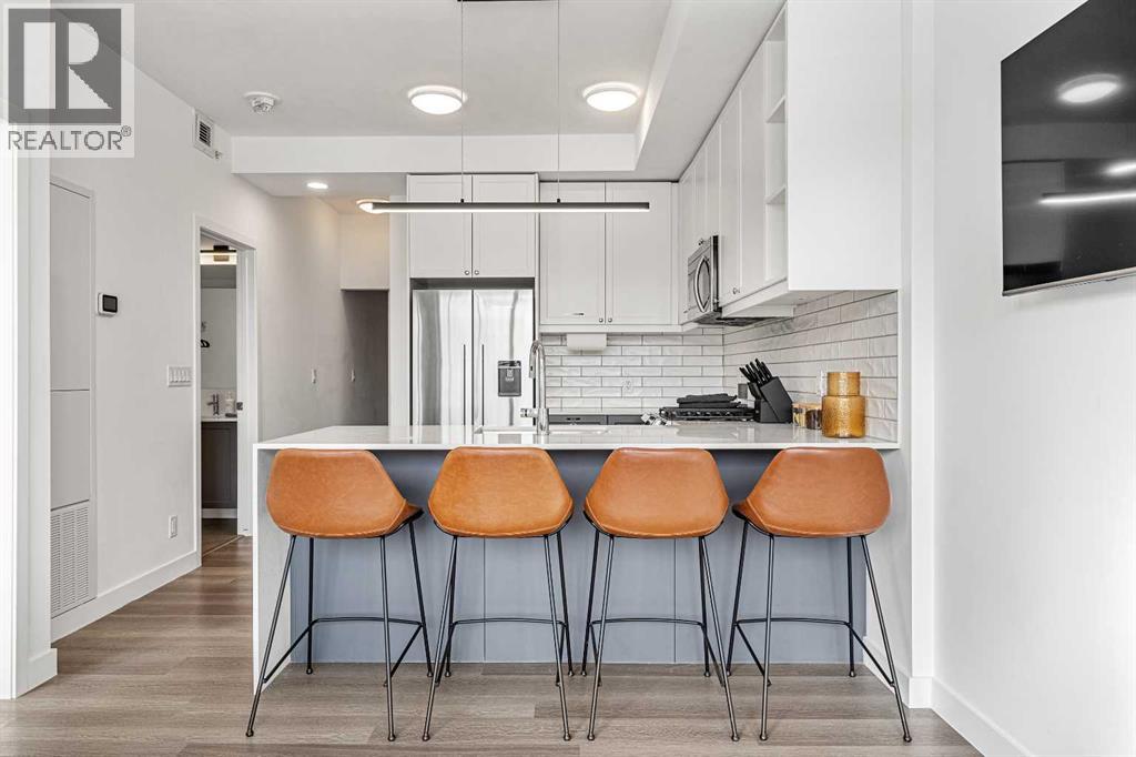 329 9A Street NW, Calgary — photo 2