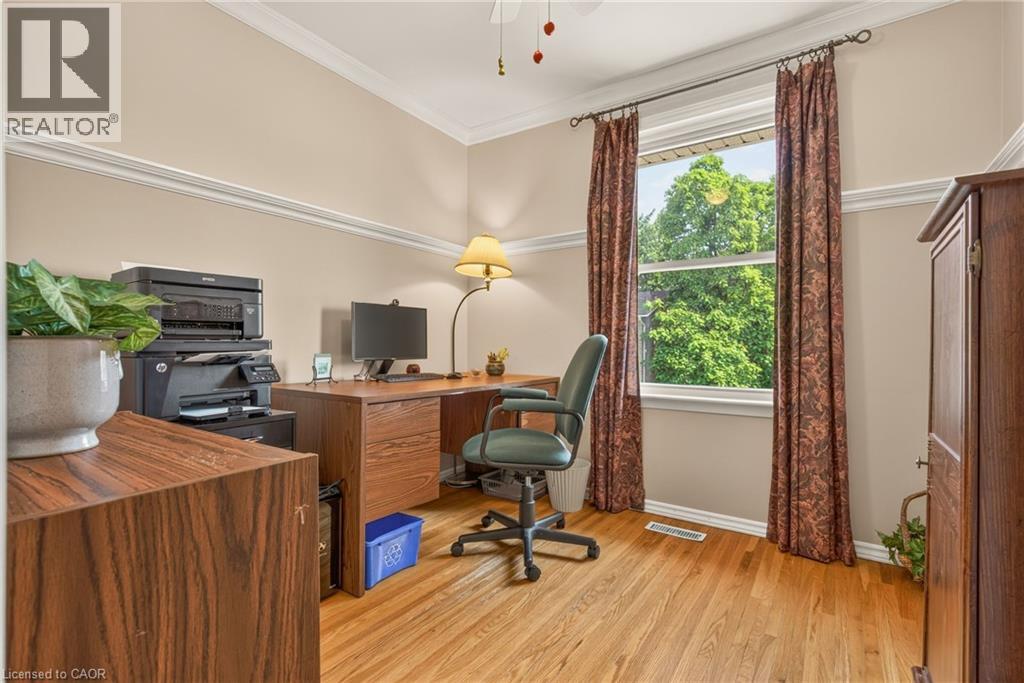 #90 2241 MOUNTAIN GROVE Avenue - Image 32