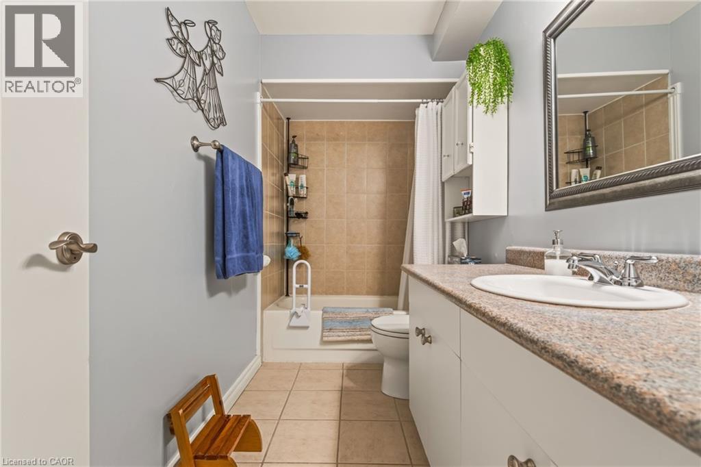 #90 2241 MOUNTAIN GROVE Avenue - 24