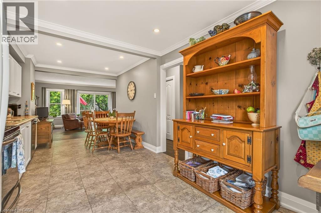 #90 2241 MOUNTAIN GROVE Avenue - Image 9