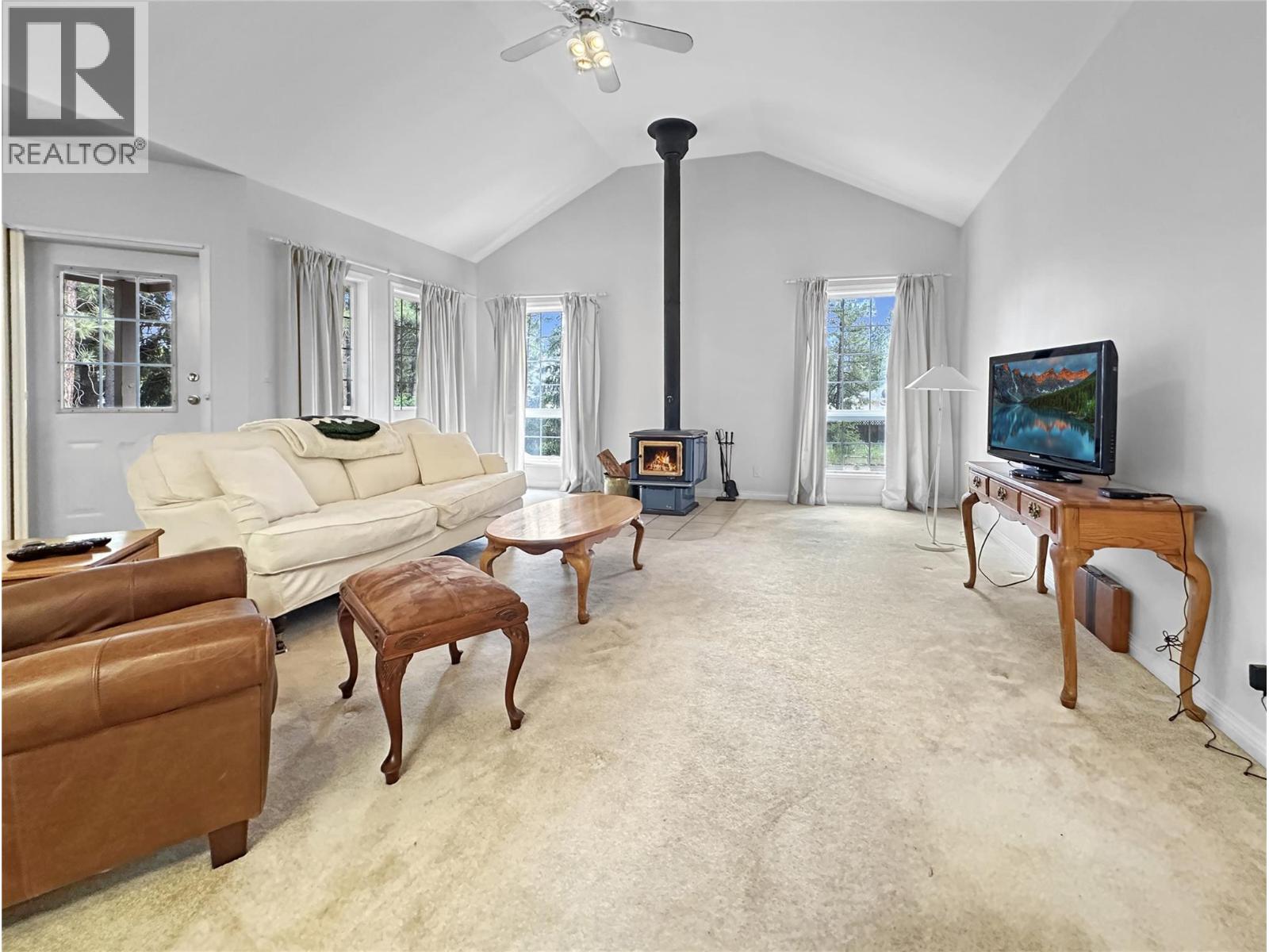 113 Deerview Crescent - 11