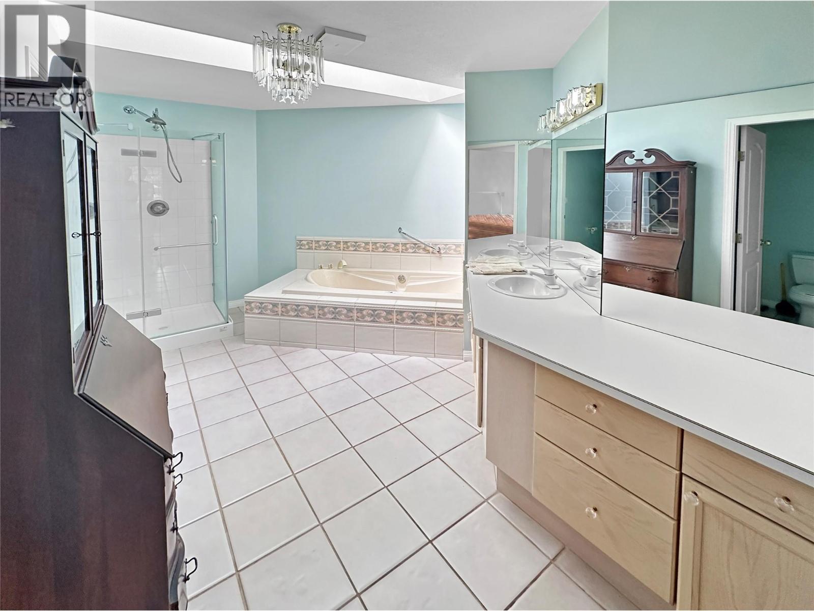 113 Deerview Crescent - 15