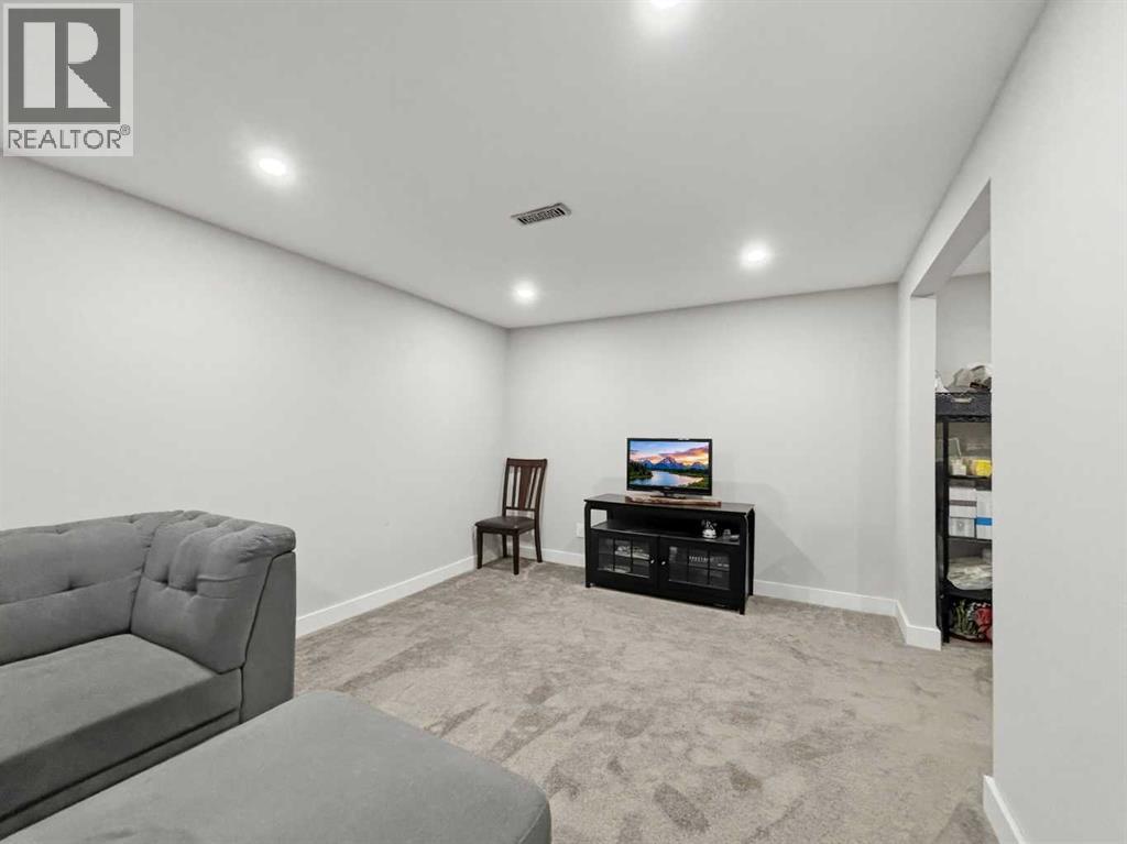 #4 5812 61 Street - 21