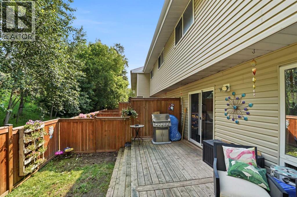 #4 5812 61 Street - 25