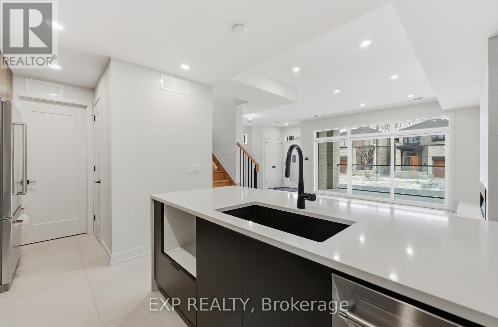 3 Bed, 3 Bath House for Rent in Ottawa – B – 512 ROOSEVELT AVENUE, Ottawa – MLS# X13561318 - Image 8