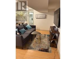 Lower - 2 Coates Avenue, Toronto, ON M6C1K7 Photo 14
