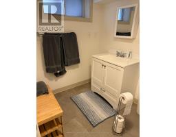 Lower - 2 Coates Avenue, Toronto, ON M6C1K7 Photo 19