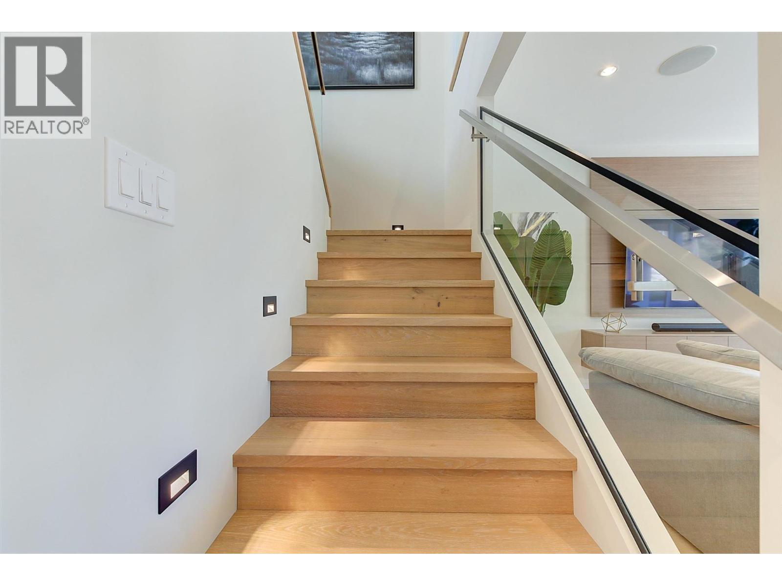 10178 Beacon Hill Drive - Image 48
