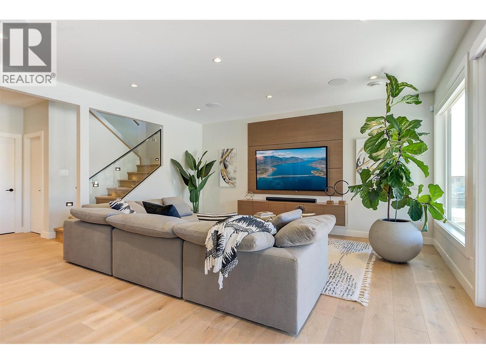 10178 Beacon Hill Drive - 49