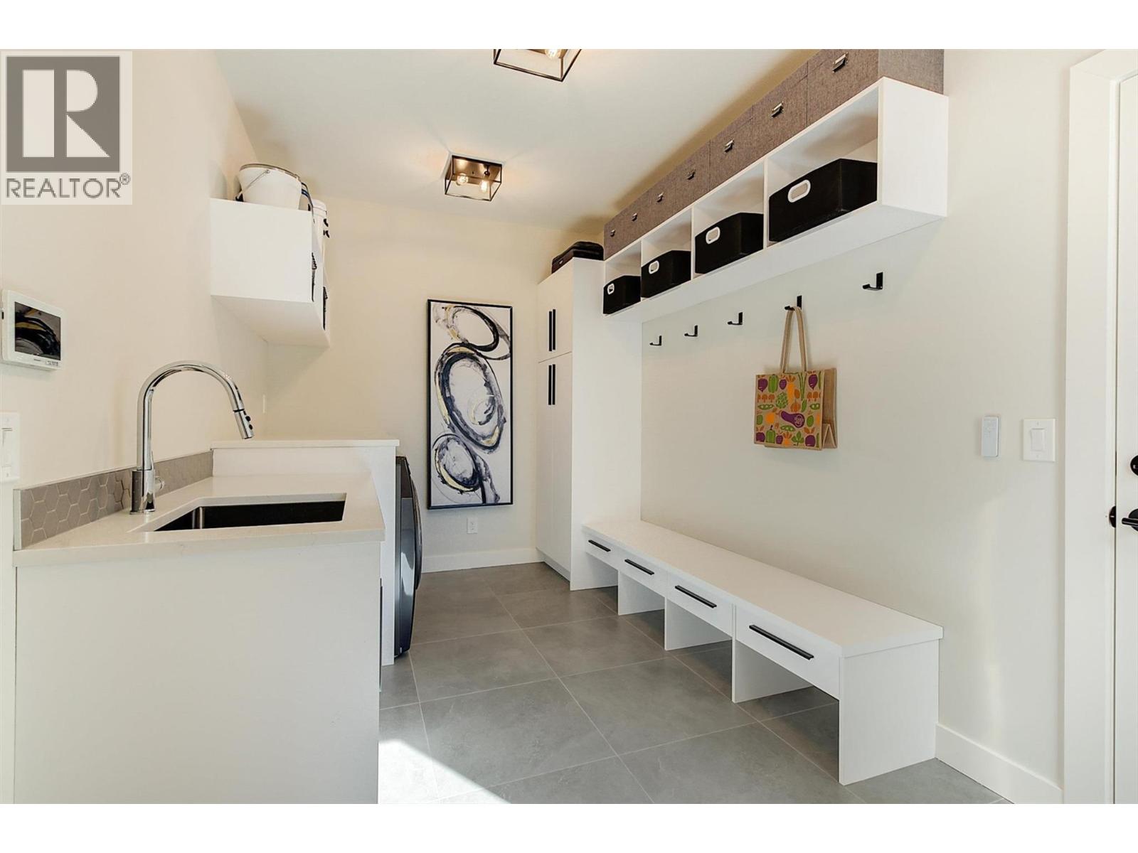 10178 Beacon Hill Drive - 46