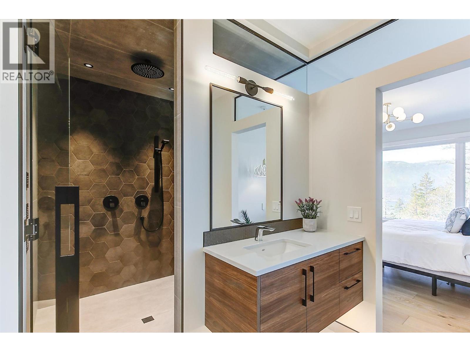 10178 Beacon Hill Drive - 37