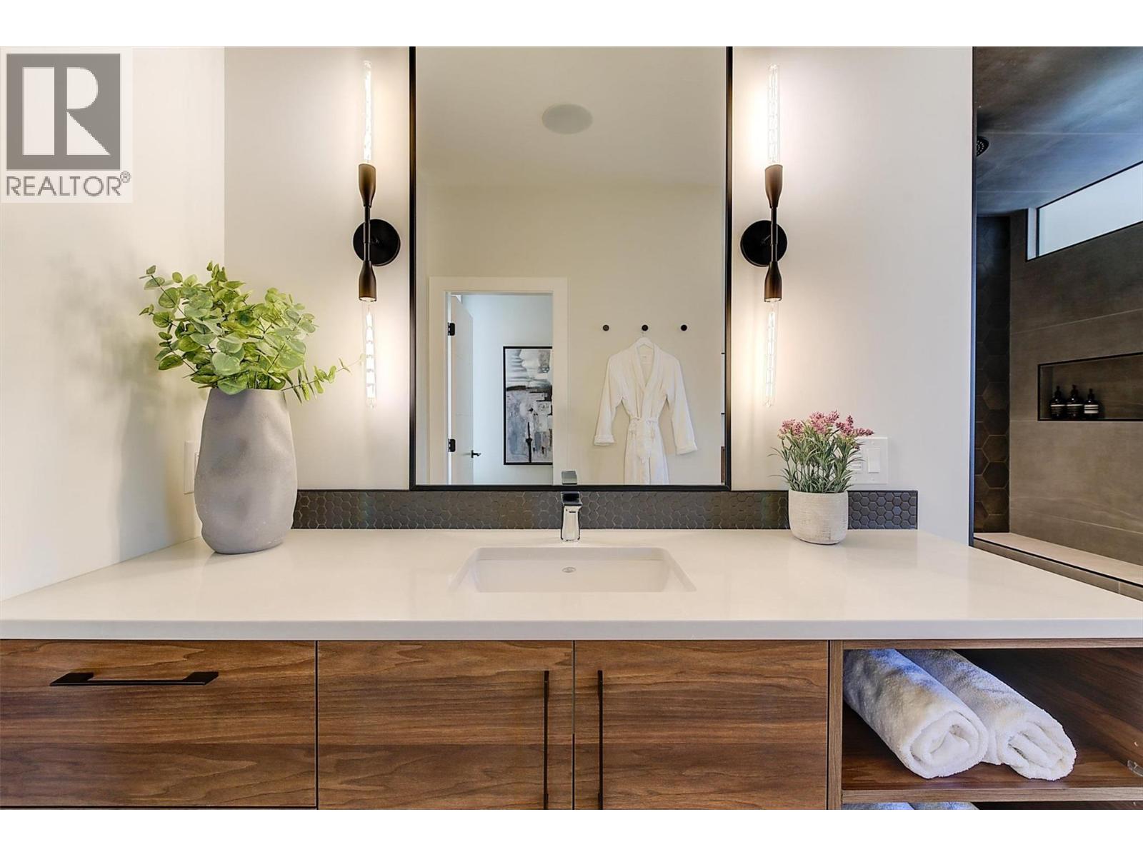 10178 Beacon Hill Drive - 35