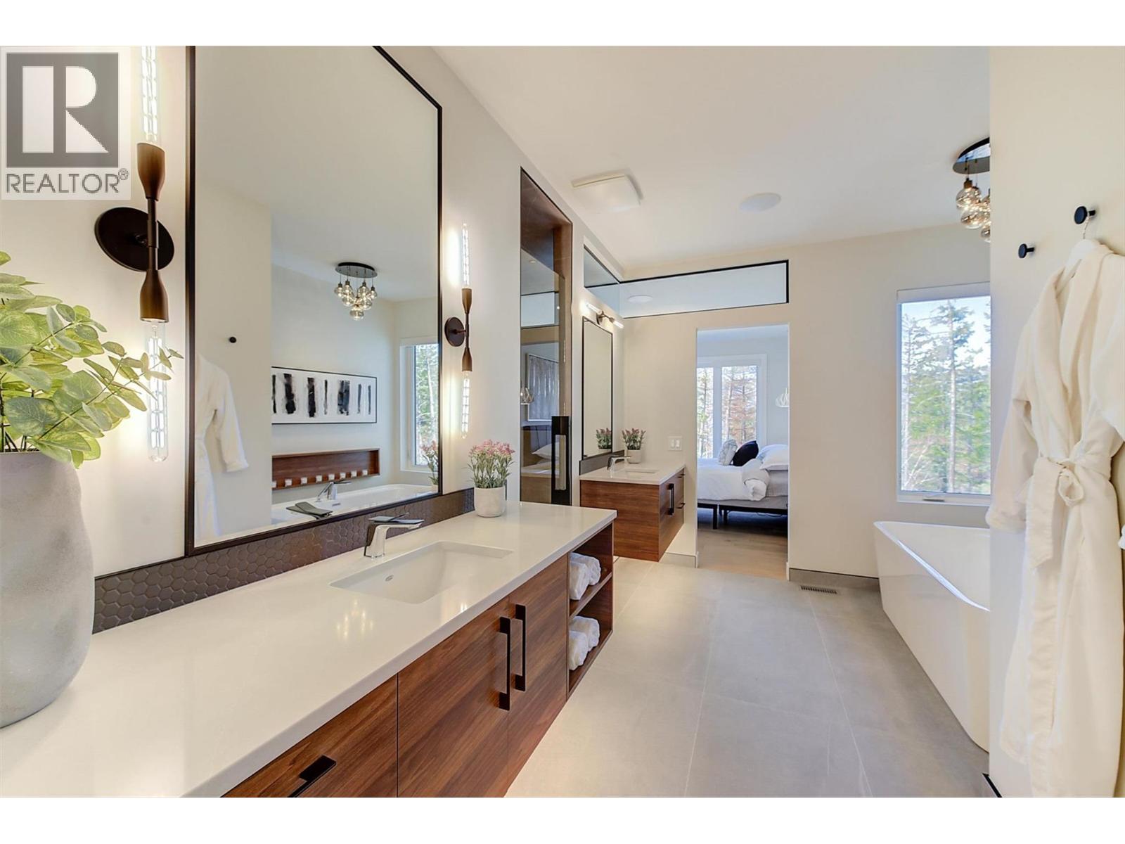 10178 Beacon Hill Drive - 36