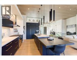 10178 Beacon Hill Drive, Lake Country, BC V4V0A9 Photo 19