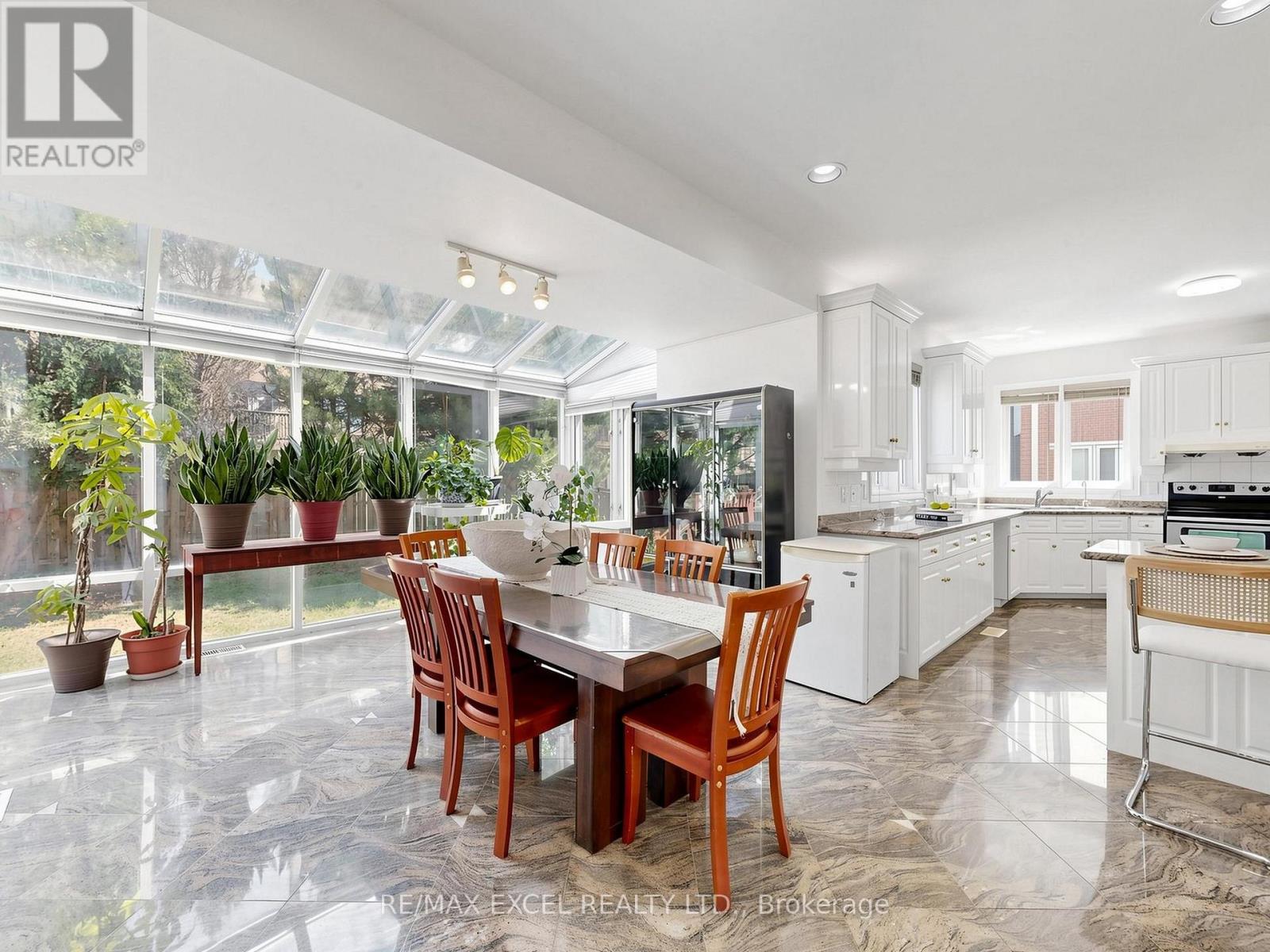 16 FRYBROOK CRESCENT - Image 19
