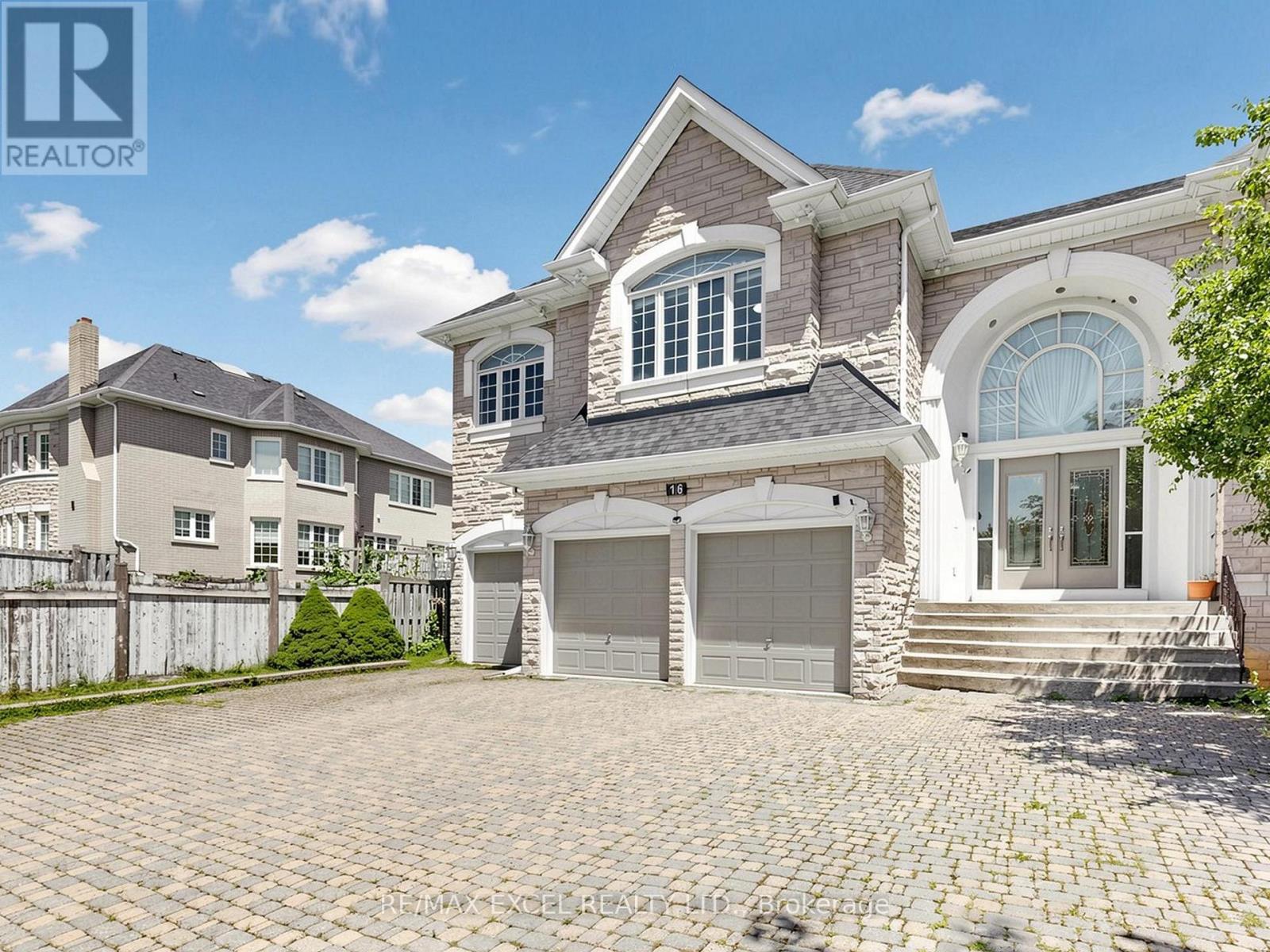 16 FRYBROOK CRESCENT - 2