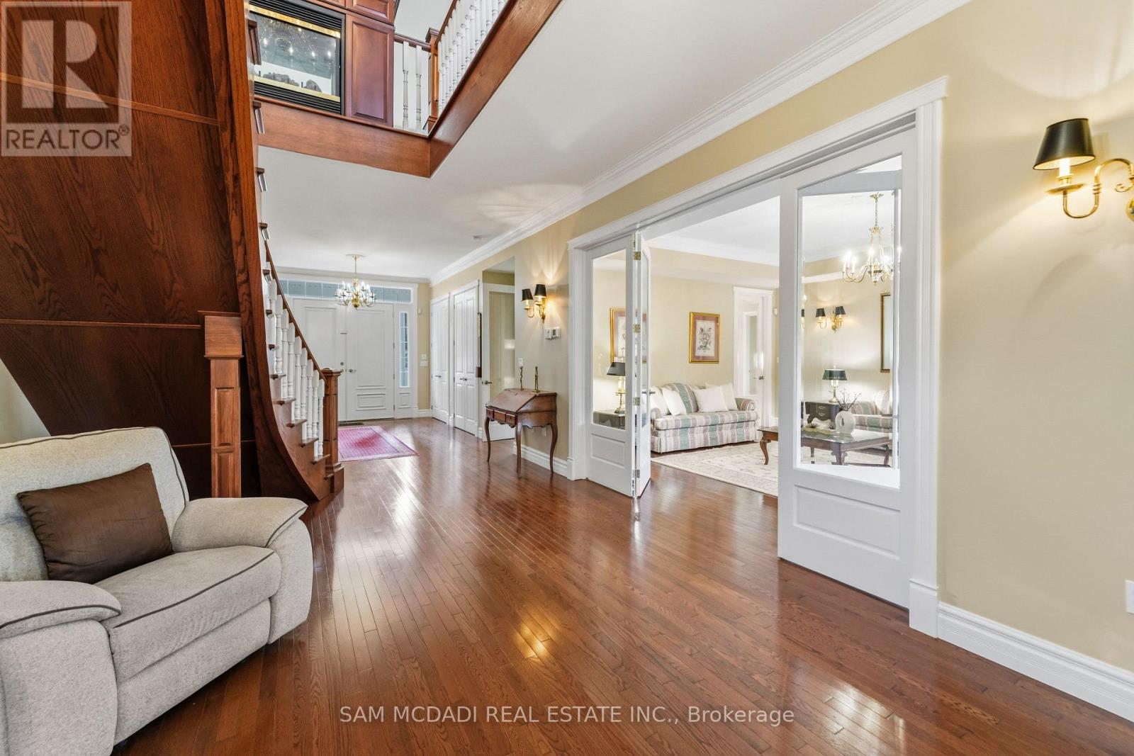 53 PETER STREET - 11