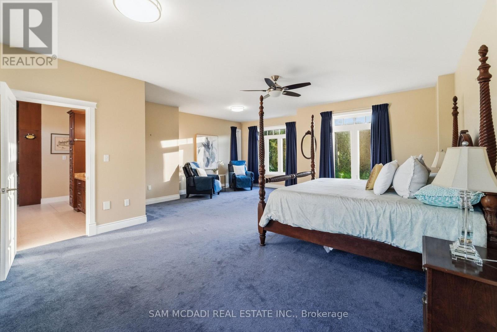 53 PETER STREET - 27