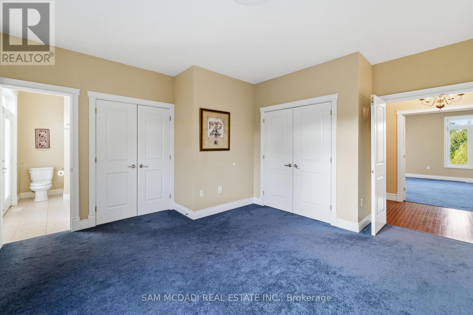 53 PETER STREET - 39