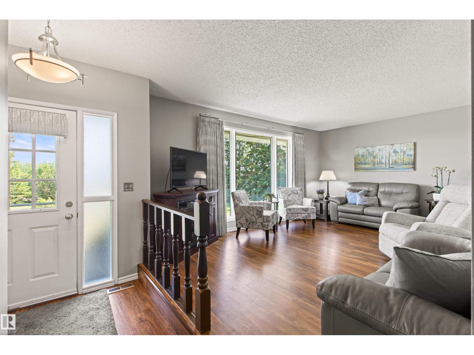 #35 55312 RGE ROAD 241 - 12
