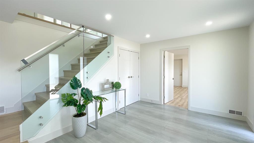 15891 PACIFIC AVENUE, White Rock