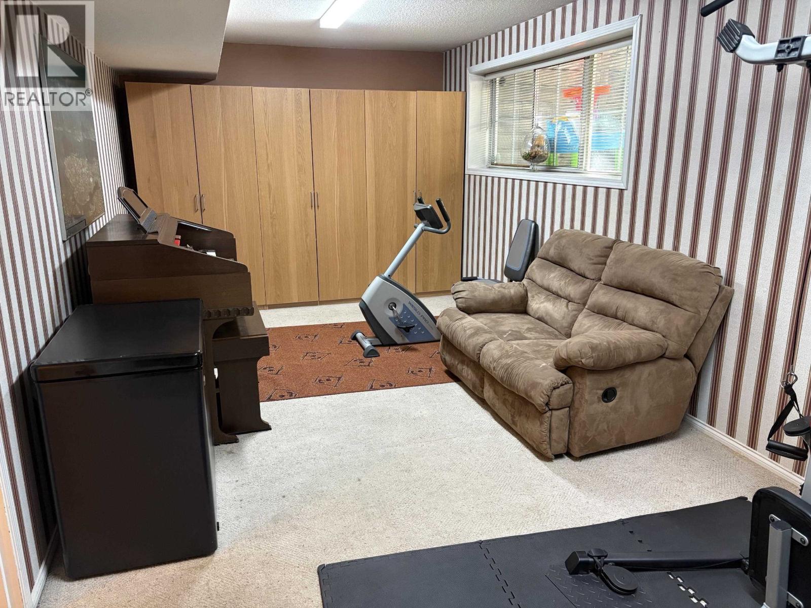 Photo 37