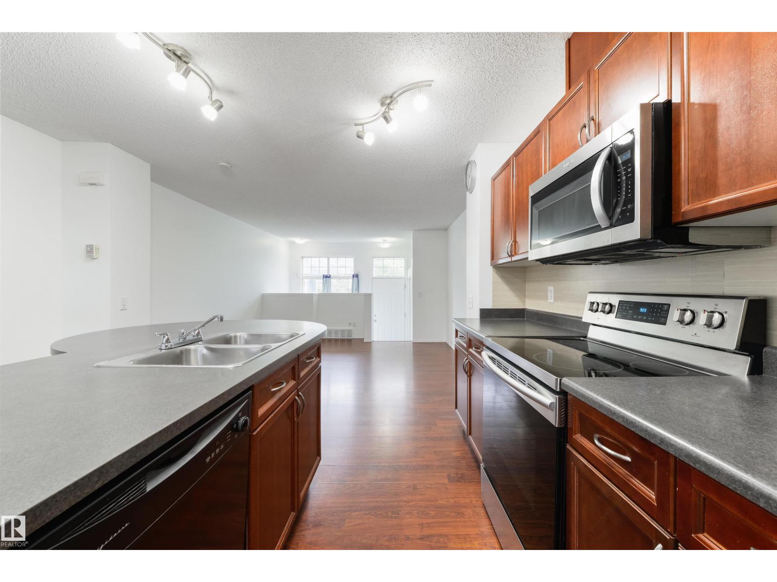 #189 5604 199 ST NW - 19