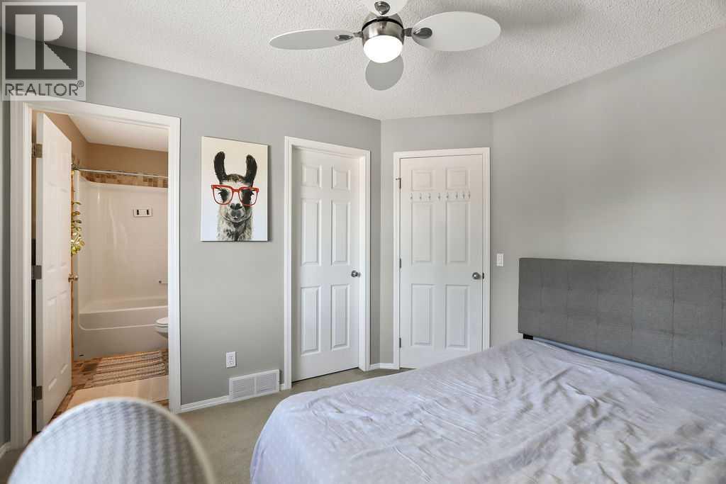 275 Everstone Drive SW - 16