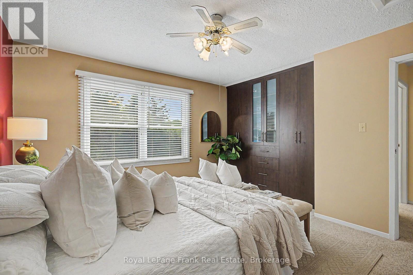 560 REYNOLDS STREET - Image 20