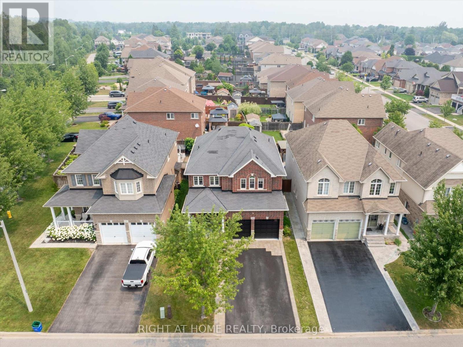 1259 ALDSWORTH CRESCENT - Image 2