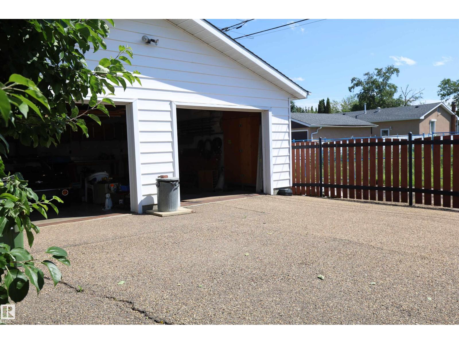 10715 132 AV NW - 13