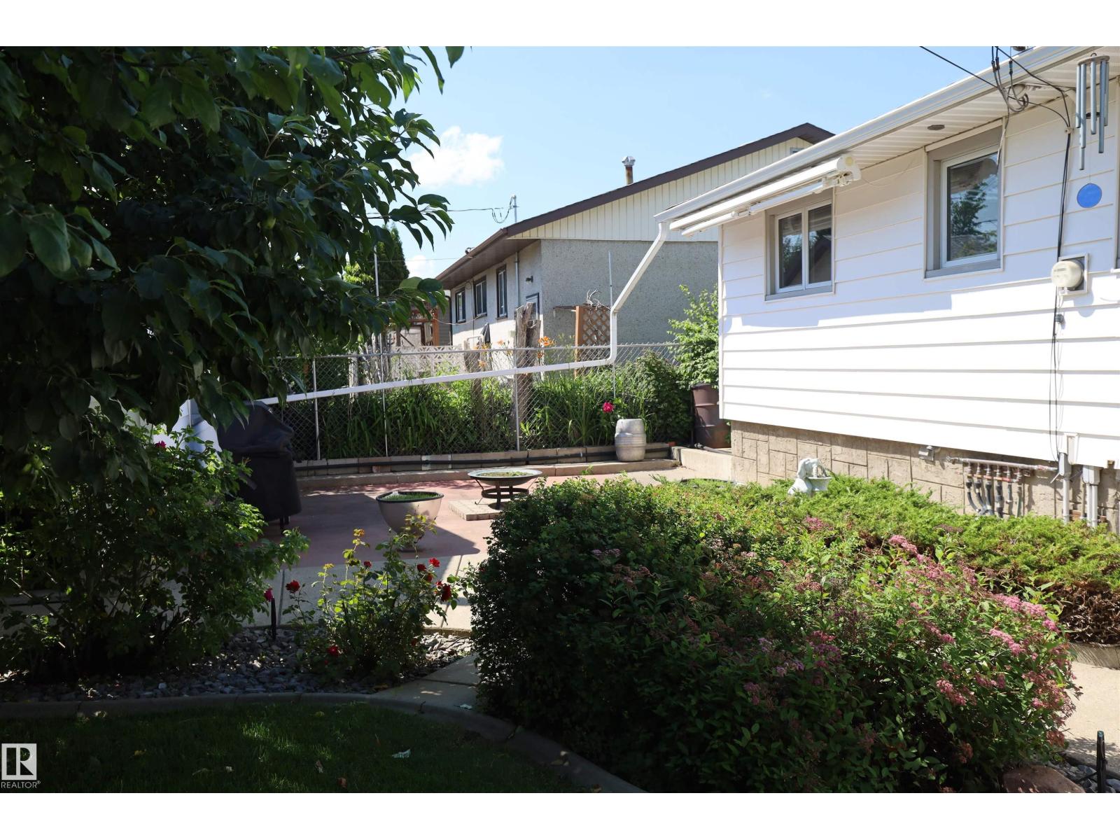 10715 132 AV NW - 12