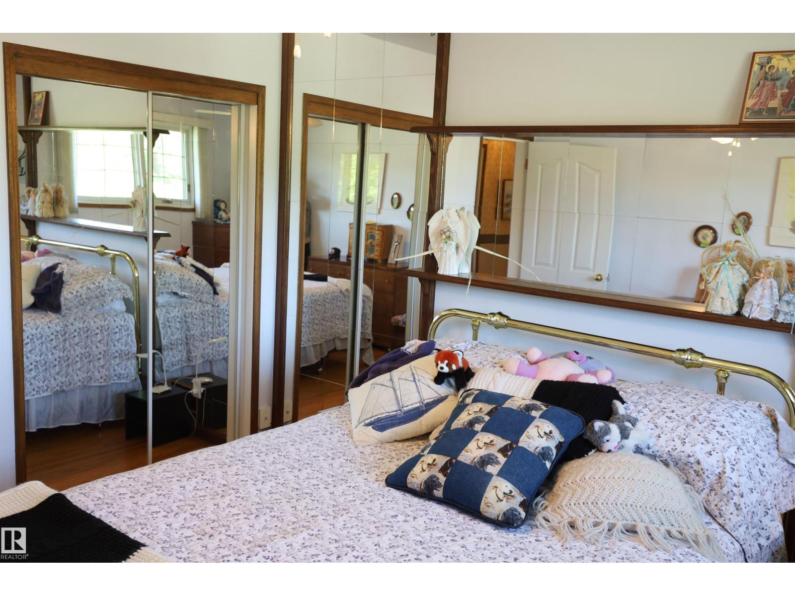 10715 132 AV NW - Image 49