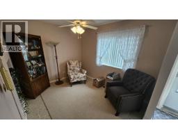 22 23580 Dewdney Trunk Road, Maple Ridge, BC V2X0S8 Photo 9