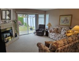 22 23580 Dewdney Trunk Road, Maple Ridge, BC V2X0S8 Photo 6
