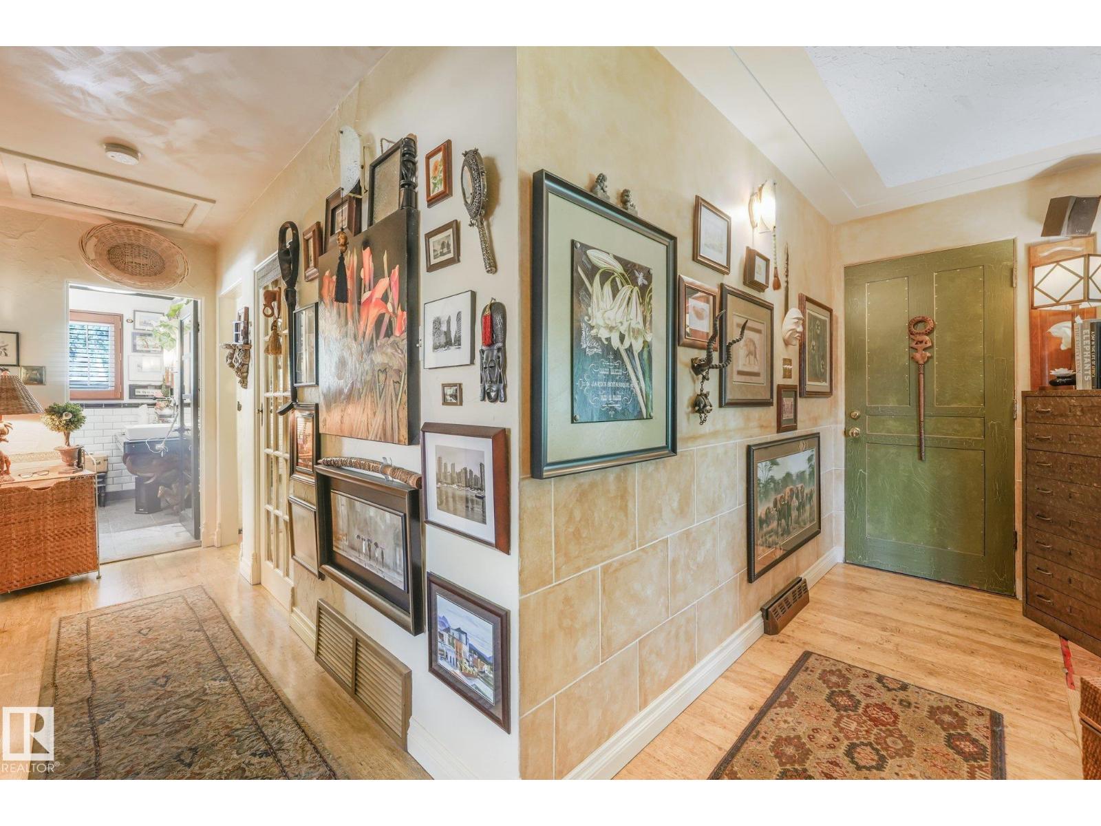 11836 135 ST NW - 7