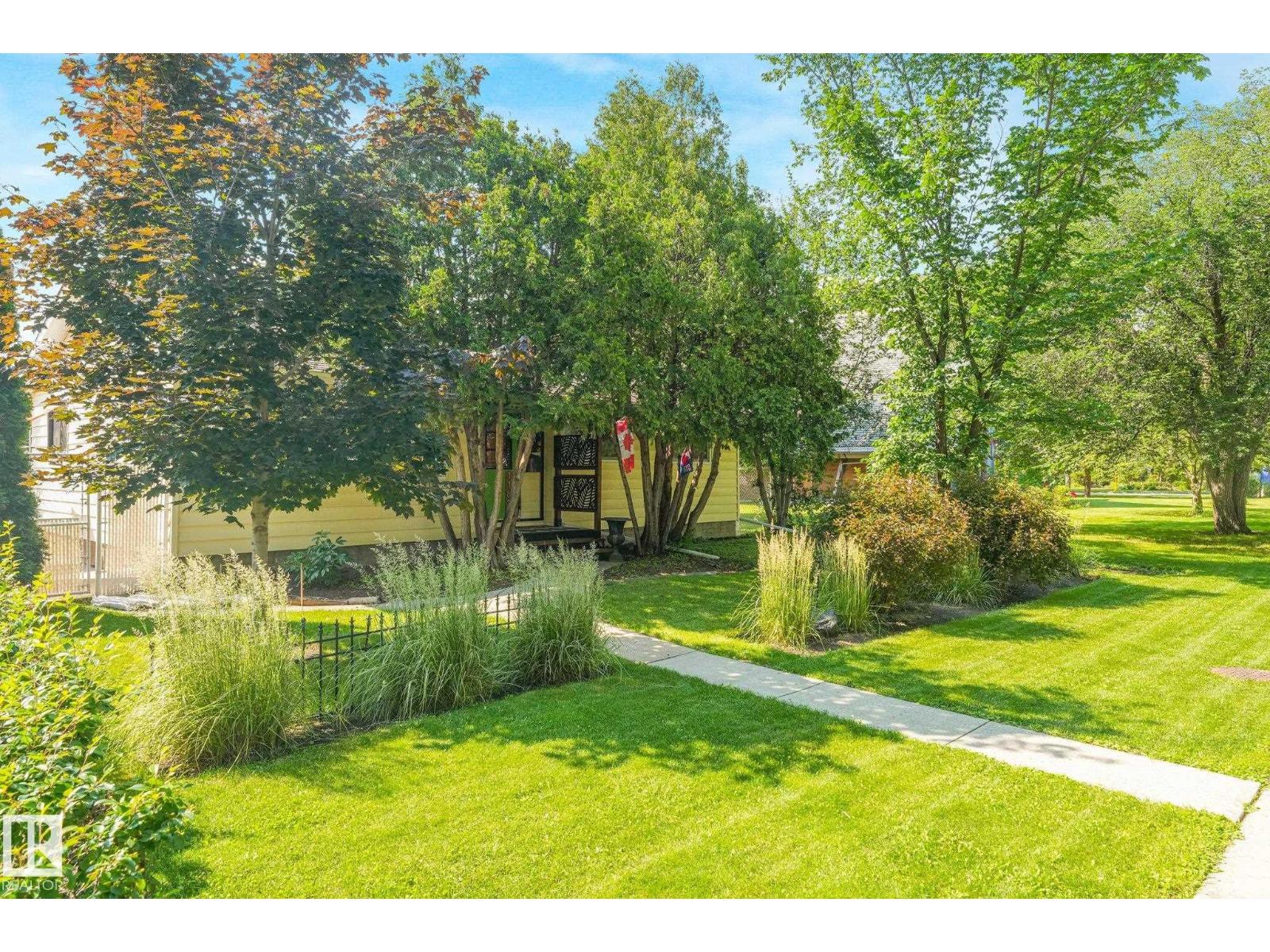 11836 135 ST NW - Image 4