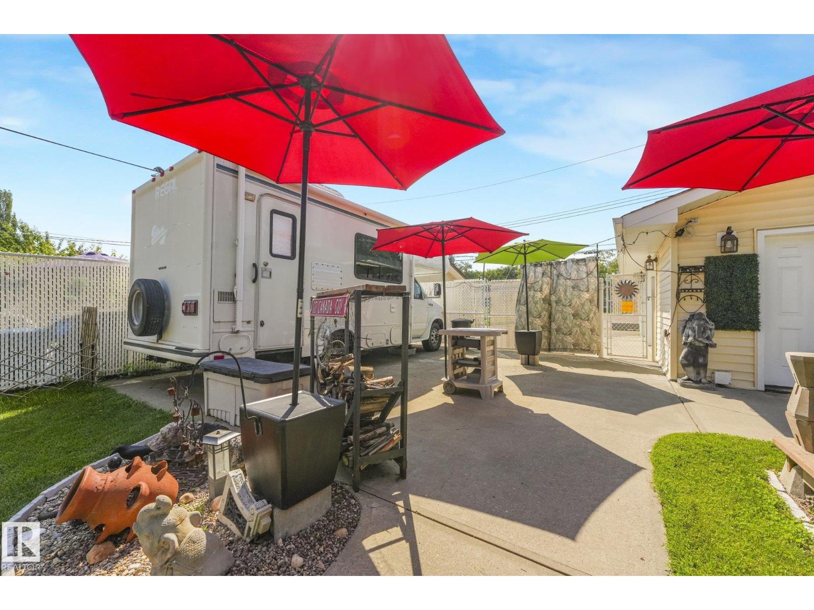 11836 135 ST NW - 47