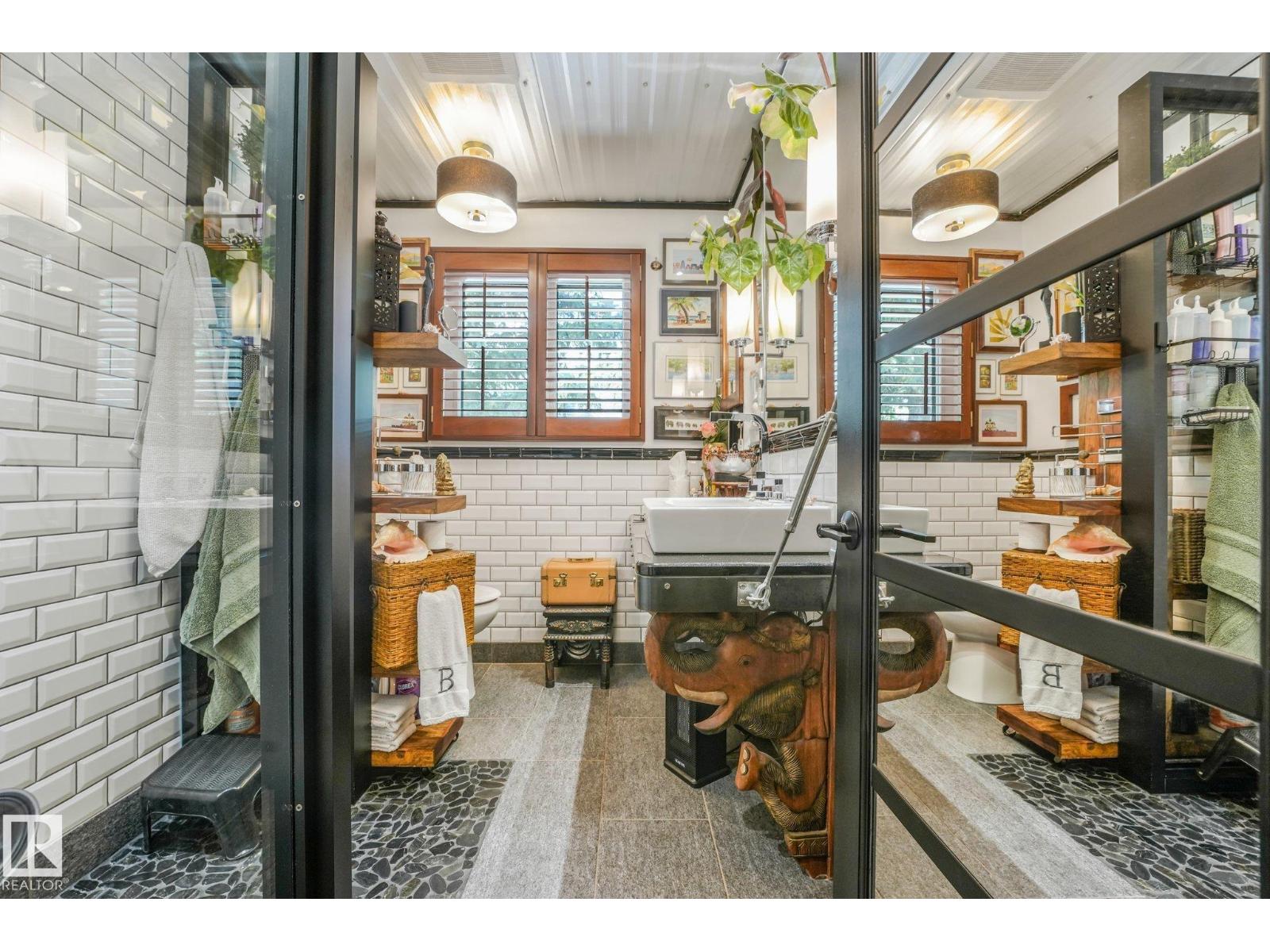 11836 135 ST NW - 29