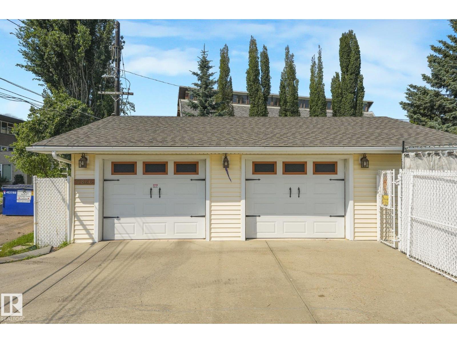 11836 135 ST NW - 56