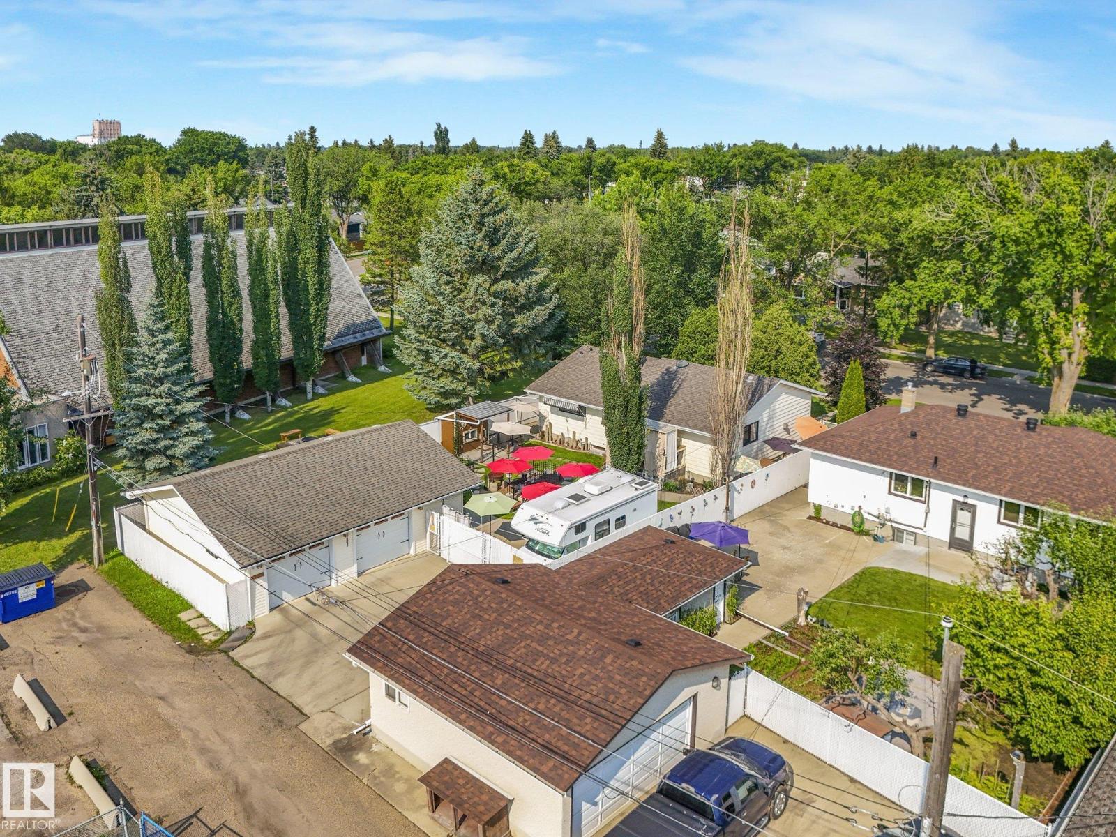 11836 135 ST NW - Image 63
