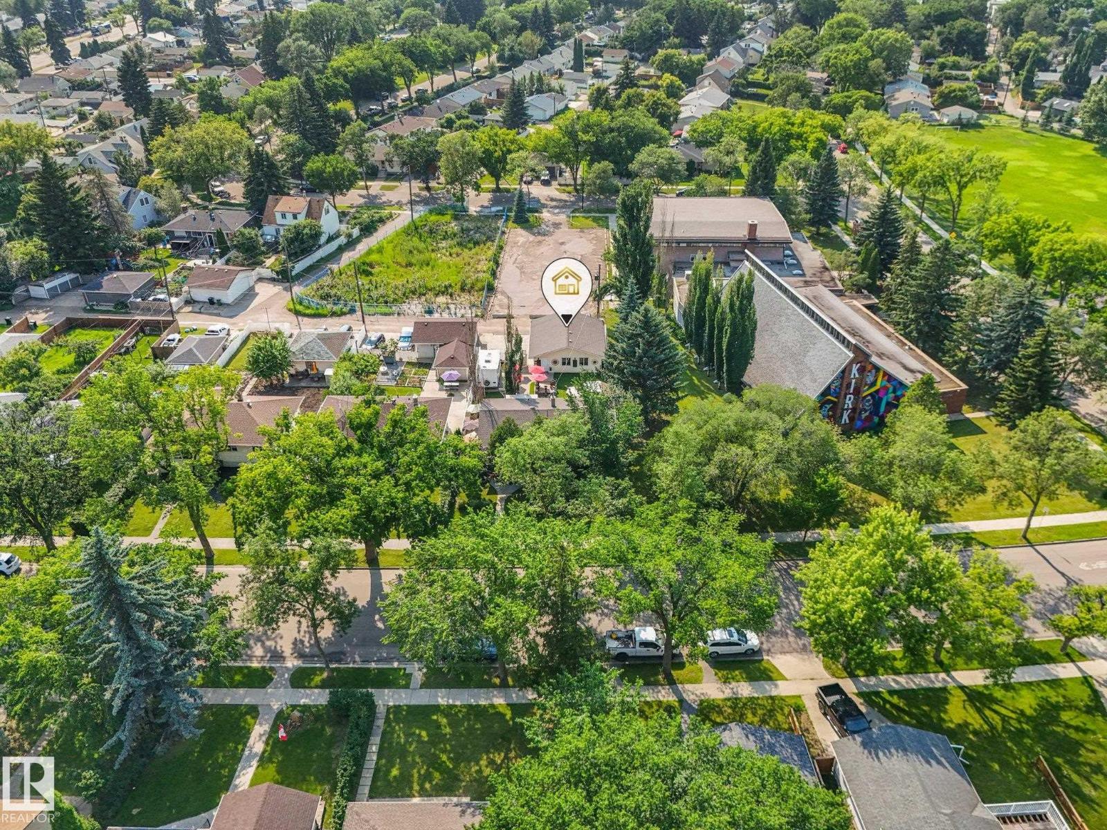11836 135 ST NW - 60