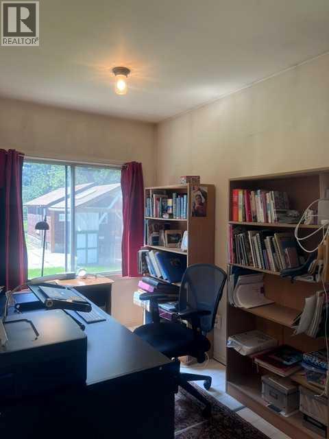4605 46 Street - 26