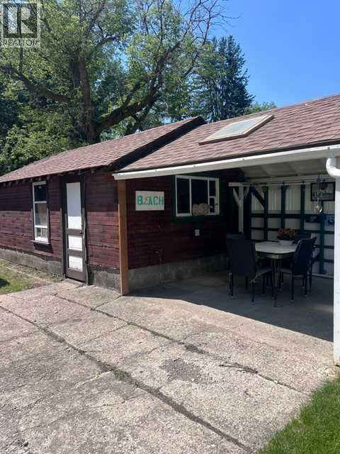 4605 46 Street - 35