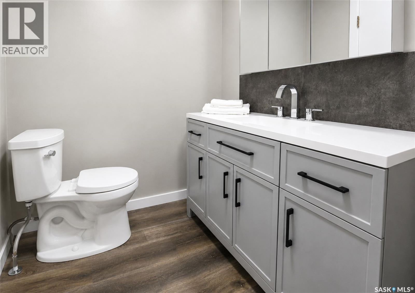 108 Third AVENUE S - 14