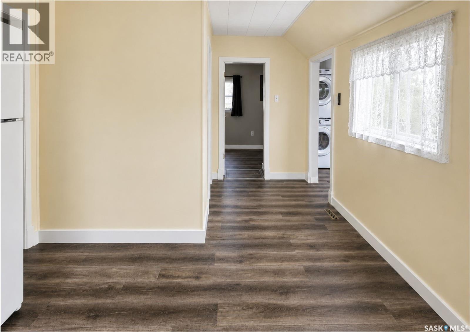 108 Third AVENUE S - 3