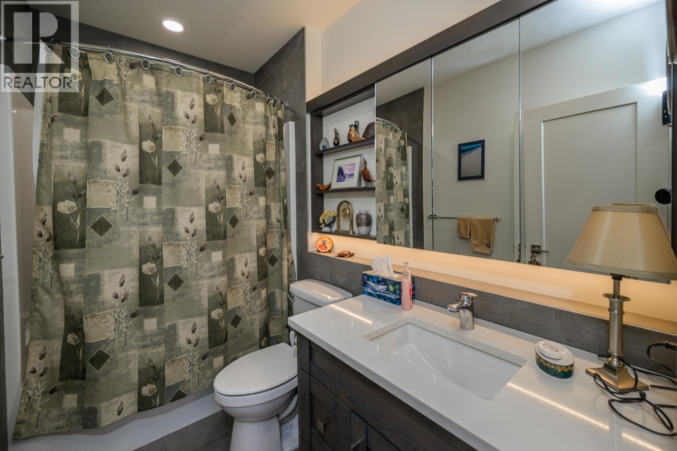 #302 1087 6TH AVENUE - 7