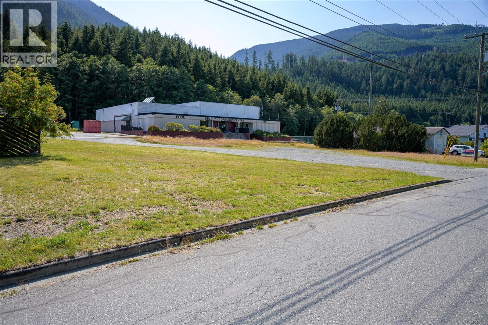 660 Kelsey Way, Sayward