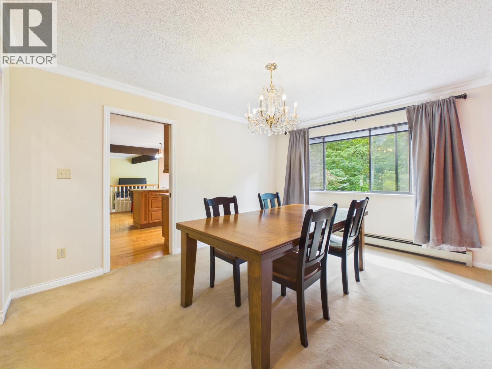 7 Bed, 4 Bath House for Sale in Burnaby – 8232 BRYNLOR DRIVE, Burnaby – MLS# R3148237 - Image 9